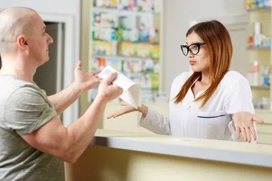 Cztery ścieżki wystawiania recept przez farmaceutów. Analiza planowanych zmian